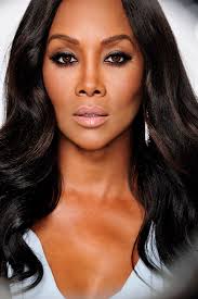 How tall is Vivica A Fox?